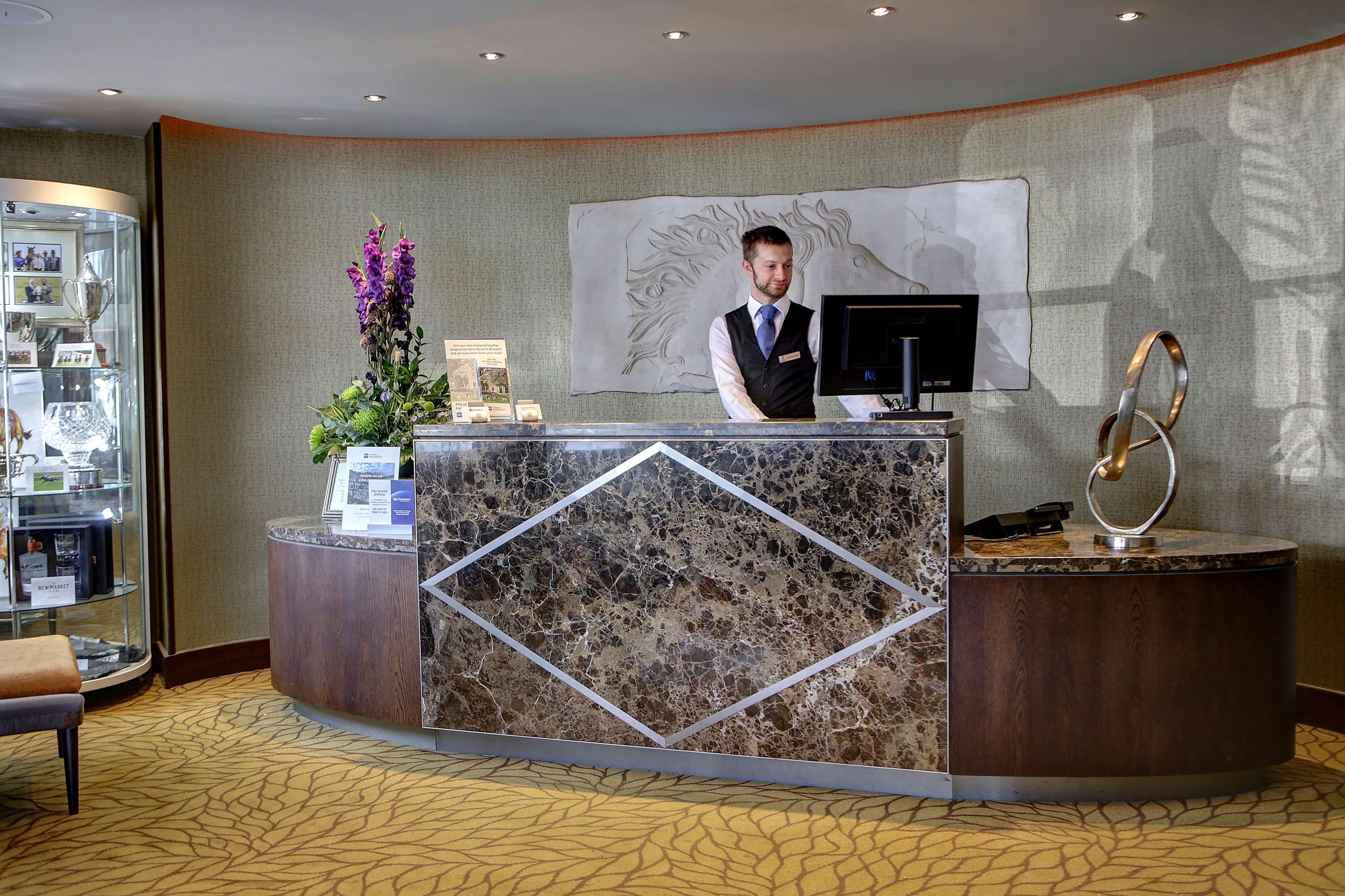 Best Western Heath Court Hotel نيوماركت المظهر الخارجي الصورة