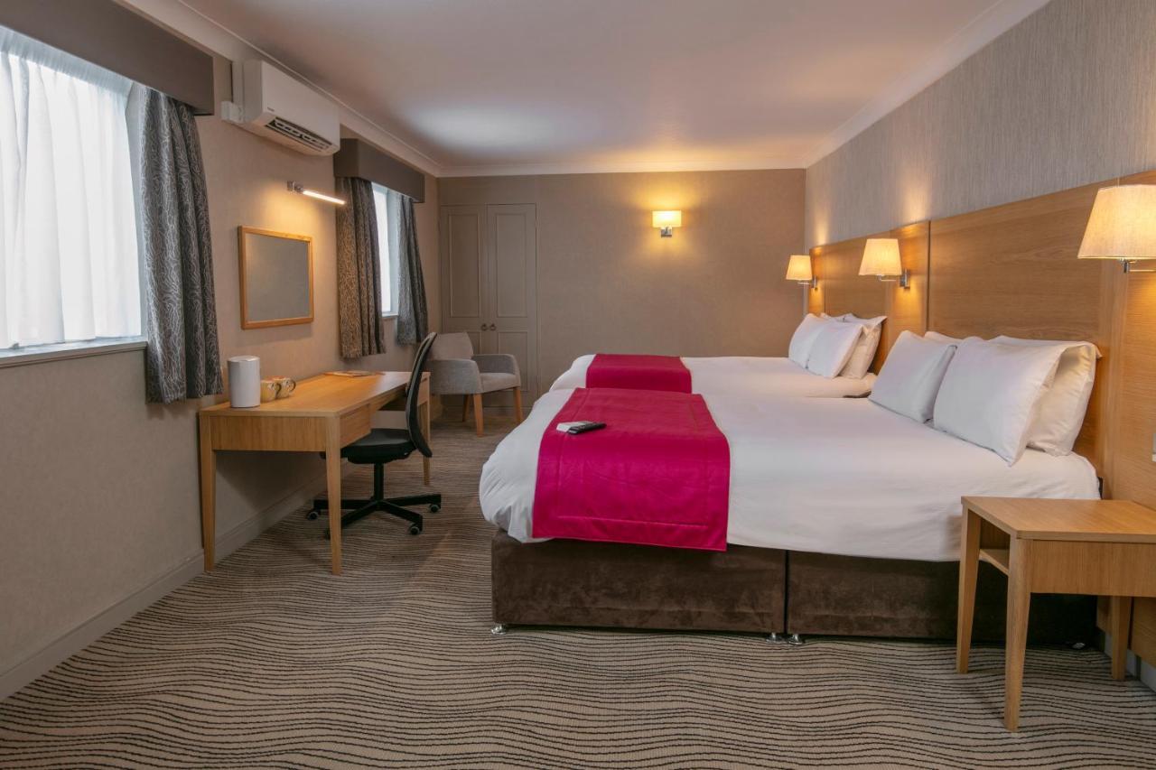 Best Western Heath Court Hotel نيوماركت المظهر الخارجي الصورة