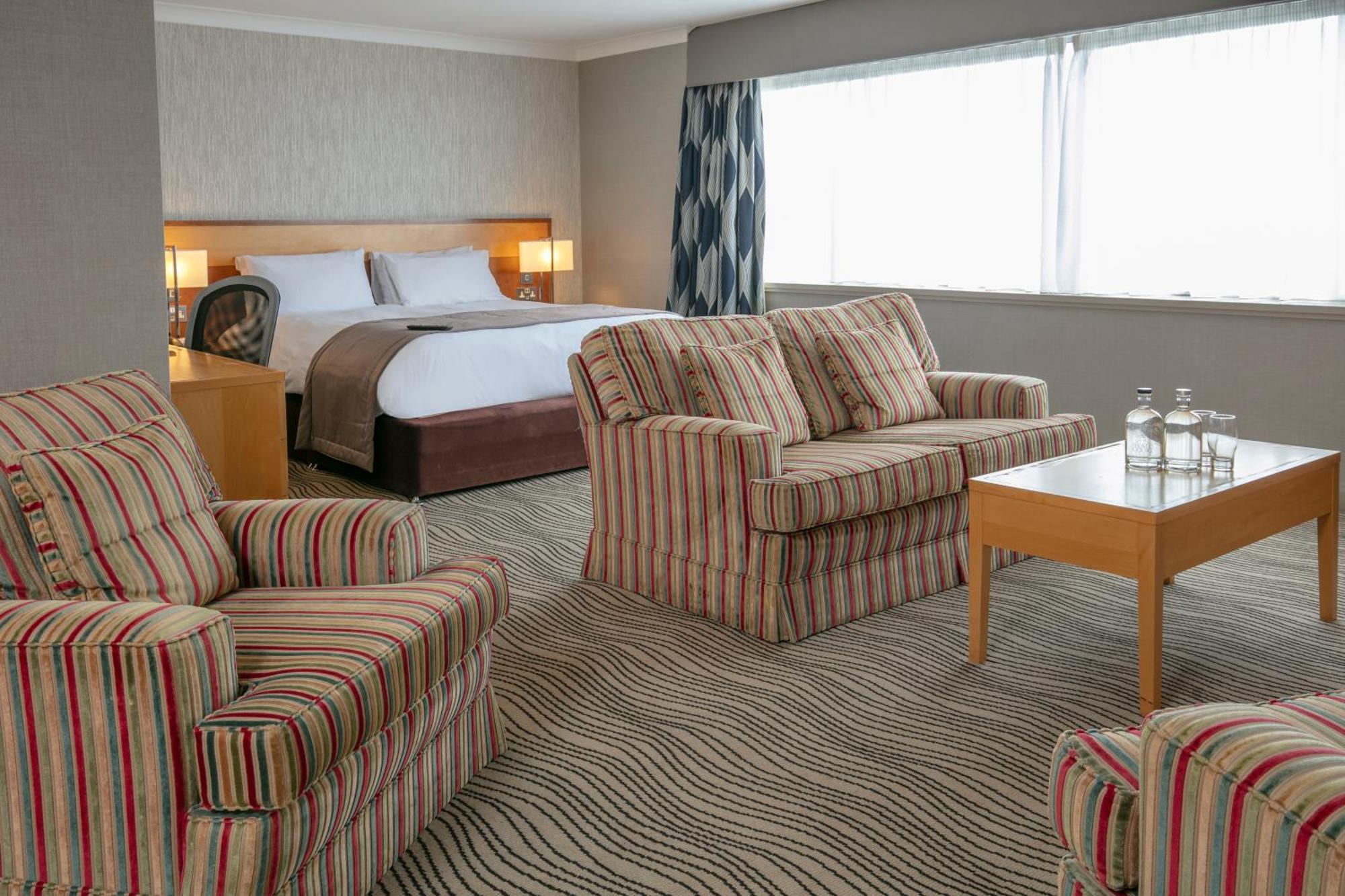 Best Western Heath Court Hotel نيوماركت المظهر الخارجي الصورة