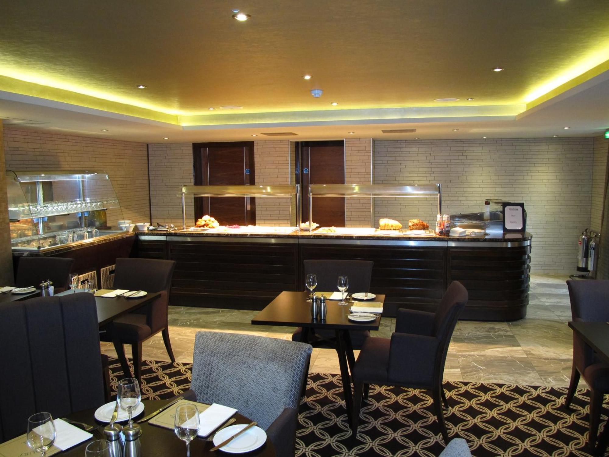 Best Western Heath Court Hotel نيوماركت المظهر الخارجي الصورة