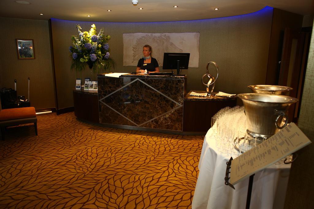 Best Western Heath Court Hotel نيوماركت المظهر الخارجي الصورة